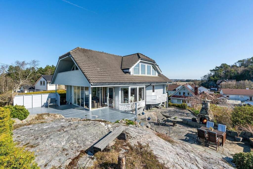 Large Home In Sola Tananger Exterior photo